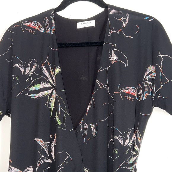 Aritzia Babaton Wallace Wrap Dress - Picture 3 of 8